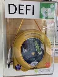 Defibrillator